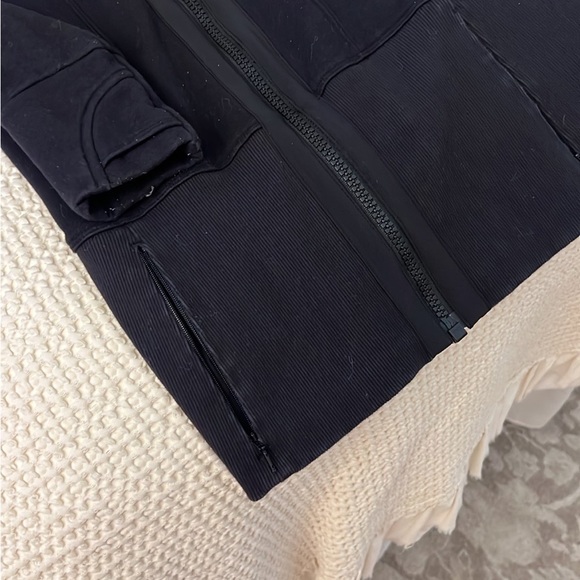Black athleta zip up hoodie size xxs - runs big and can fit XS - Picture 3 of 4